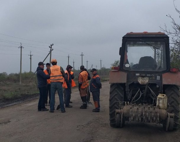 У Верхньорогачицькому районі завершують ремонт окремої ділянки дороги Верхній Рогачик – Новомиколаївка